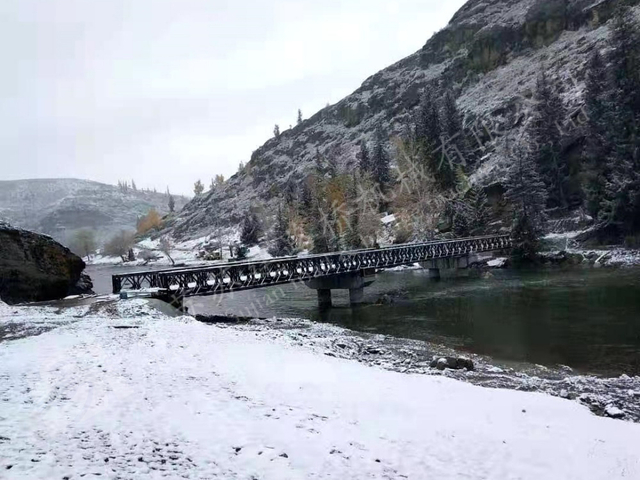 Lightweight assembled steel bridge in cold mountain terrain for rural transport