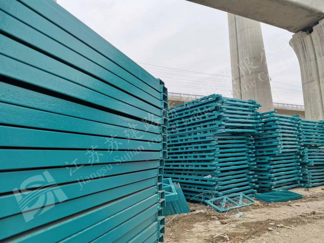 Stacked modular steel bridge panels for fast construction and heavy load use