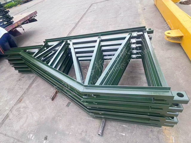 Prefabricated steel bridge panels arranged for modular bridge assembly